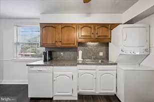 5239 Arrowhead Ln, Drexel Hill, PA 19026 - Photo 8