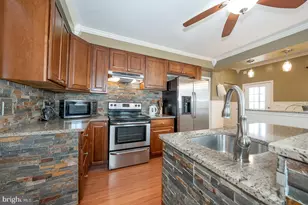 240 Wadas Ave, Upper Darby, PA 19082 - Photo 20