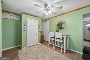 18 W 3rd St, Marcus Hook, PA 19061 - Photo 8