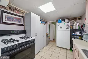 18 W 3rd St, Marcus Hook, PA 19061 - Photo 16