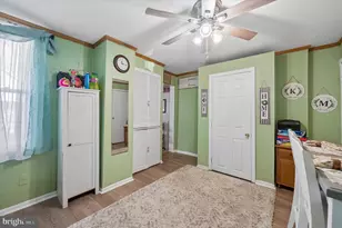 18 W 3rd St, Marcus Hook, PA 19061 - Photo 6