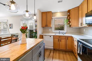 15 Fox Lair Village, Media, PA 19063 - Photo 2