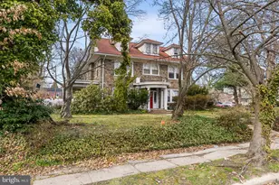 524 E 21st St, Chester, PA 19013 - Photo 6