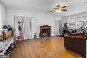 524 E 21st St, Chester, PA 19013 - Photo 10