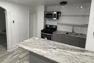 7056 Aberdeen Rd, Upper Darby, PA 19082 - Photo 4