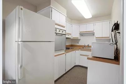 2430 Stoneybrook Lane, Drexel Hill, PA 19026 - Photo 6