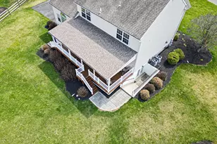 26 Woodside Farm Dr, Garnet Valley, PA 19060 - Photo 6