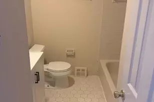 526 Gia Cir, Clifton Heights, PA 19018 - Photo 10