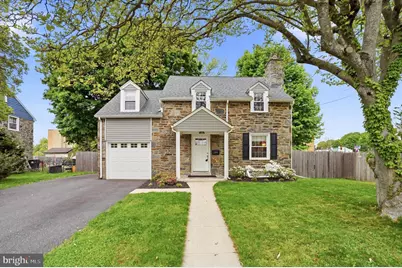 208 Parham Road, Springfield, PA 19064 - Photo 2