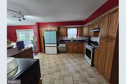 110 Jennifer Way, Upper Chichester, PA 19061 - Photo 10