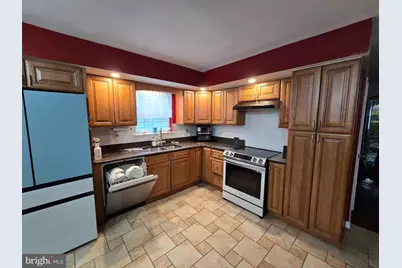 110 Jennifer Way, Upper Chichester, PA 19061 - Photo 12