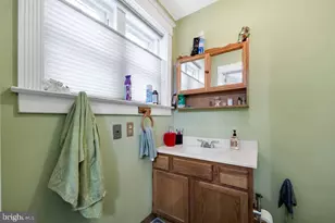 373 Upland Way, Drexel Hill, PA 19026 - Photo 14