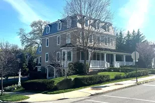 200 W Wayne Ave, Wayne, PA 19087 - Photo 14