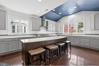 402 Park Hill Lane, Newtown Square, PA 19073 - Photo 6