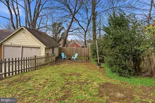 310 Old Forest Rd, Wynnewood, PA 19096 - Photo 32