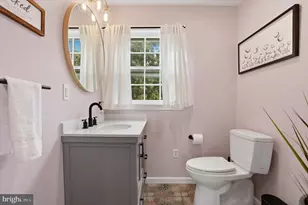 310 Old Forest Rd, Wynnewood, PA 19096 - Photo 10