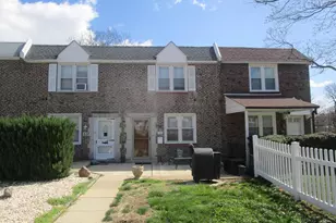 535 Seven Oaks Dr, Clifton Heights, PA 19018 - Photo 1