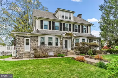 216 E Manoa Road, Havertown, PA 19083 - Photo 2