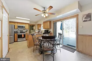 4305 Riders Ln, Upper Chichester, PA 19061 - Photo 16