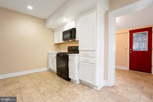2013 Edgmont Ave, Chester, PA 19013 - Photo 12