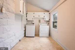 2013 Edgmont Ave, Chester, PA 19013 - Photo 10