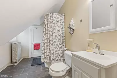 220 S Scott Avenue #3RD FLOOR, Glenolden, PA 19036 - Photo 4