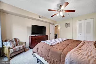 5200 Hilltop Dr, Brookhaven, PA 19015 - Photo 12