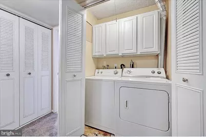 5200 Hilltop Drive #V6, Brookhaven, PA 19015 - Photo 10