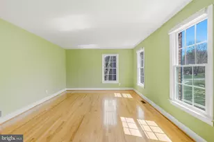 76 Colonial Cir, Thornton, PA 19373 - Photo 12