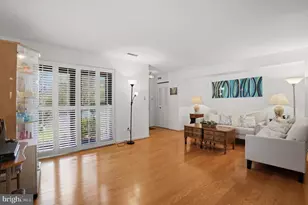 8 Summit Dr, Bryn Mawr, PA 19010 - Photo 4