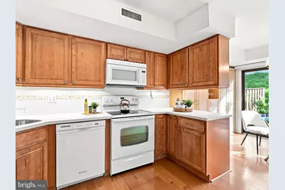 8 Summit Drive, Bryn Mawr, PA 19010 - Photo 10