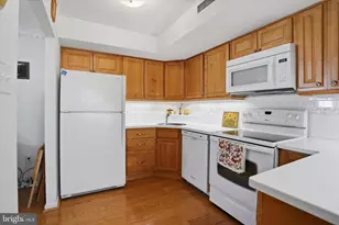 8 Summit Dr, Bryn Mawr, PA 19010 - Photo 14