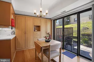 8 Summit Dr, Bryn Mawr, PA 19010 - Photo 18