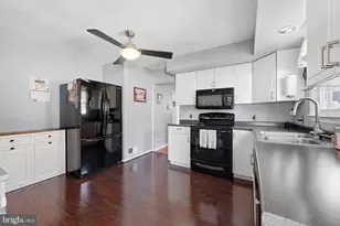 129 E Maple Ave, Brookhaven, PA 19015 - Photo 6