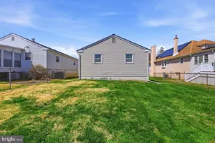 129 E Maple Ave, Brookhaven, PA 19015 - Photo 16