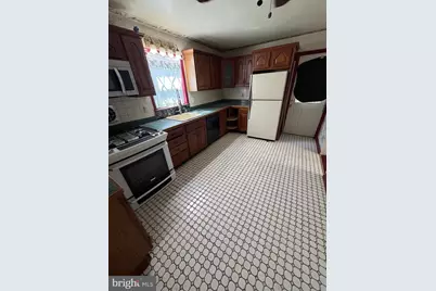 230 N Diamond Street, Clifton Heights, PA 19018 - Photo 6