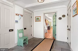 207 Carriage, Newtown Square, PA 19073 - Photo 6