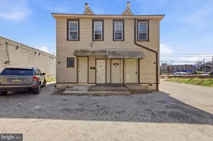 909 Springfield Rd, Darby, PA 19023 - Photo 1