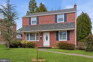 2609 Ashwood Dr, Havertown, PA 19083 - Photo 2