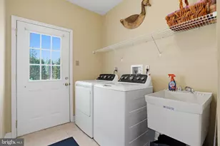 3 Honeysuckle Ln, Broomall, PA 19008 - Photo 60