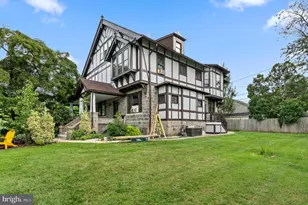 454 Forrest Ave, Drexel Hill, PA 19026 - Photo 10