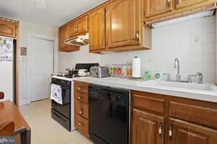 2720 St Marys Rd, Ardmore, PA 19003 - Photo 10