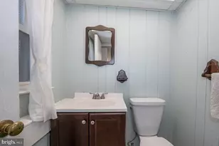 8 Grove Ln, Broomall, PA 19008 - Photo 38