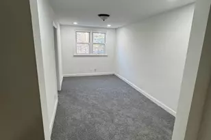 125 W 21st St, Chester, PA 19013 - Photo 4