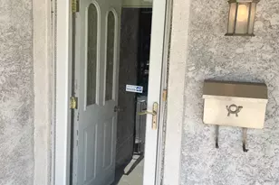 525 Highland Ave, Chester, PA 19013 - Photo 2