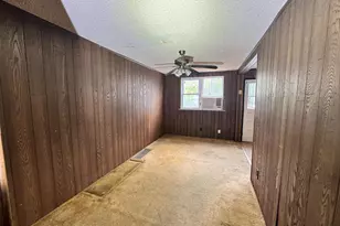 519 S 4th St, Darby, PA 19023 - Photo 4
