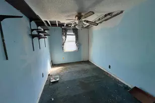 519 S 4th St, Darby, PA 19023 - Photo 8