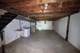 519 S 4th St, Darby, PA 19023 - Photo 14