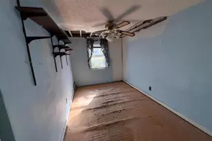 519 S 4th St, Darby, PA 19023 - Photo 14
