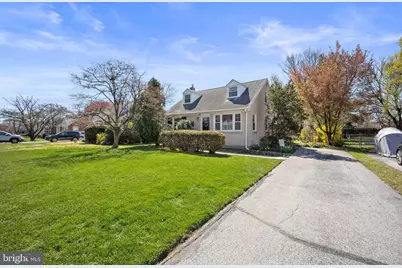 428 Kent Road, Springfield, PA 19064 - Photo 2